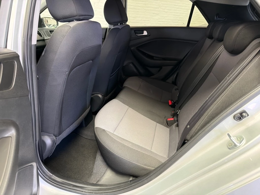 Hoofdafbeelding Hyundai i20