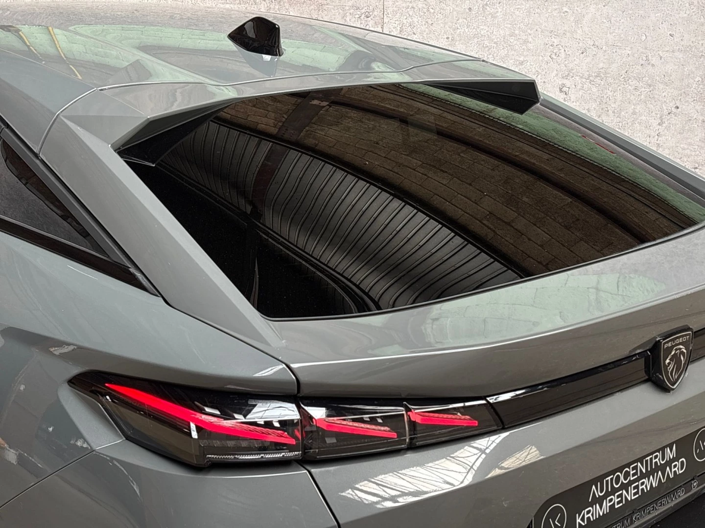 Hoofdafbeelding Peugeot 408