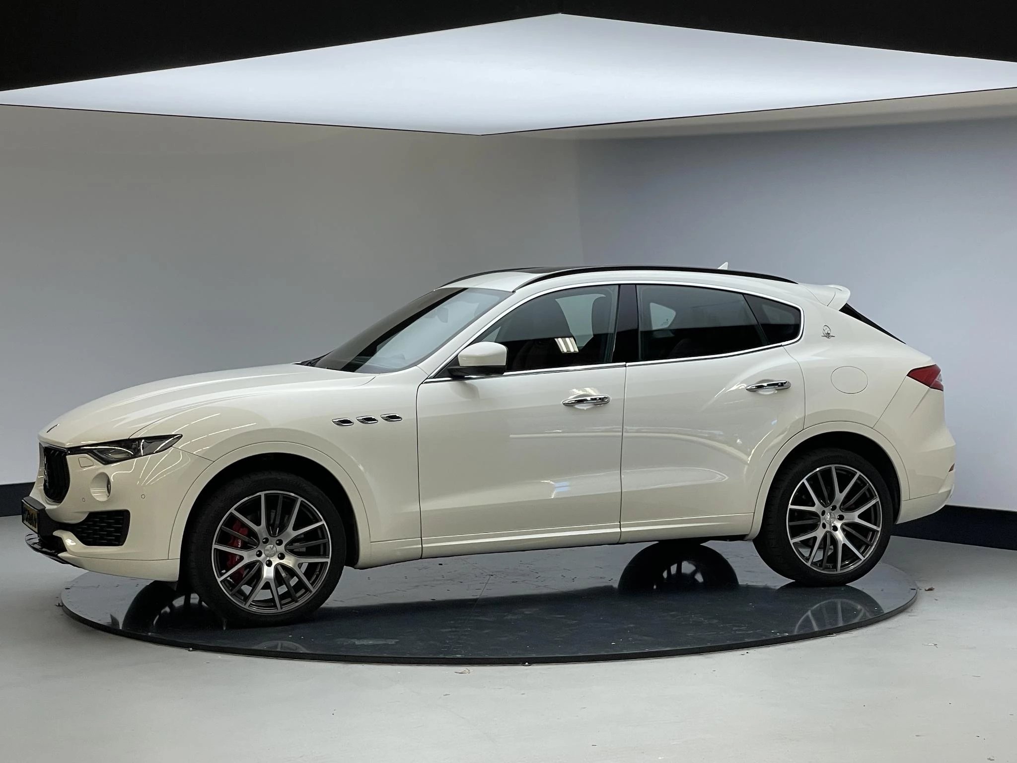 Hoofdafbeelding Maserati Levante