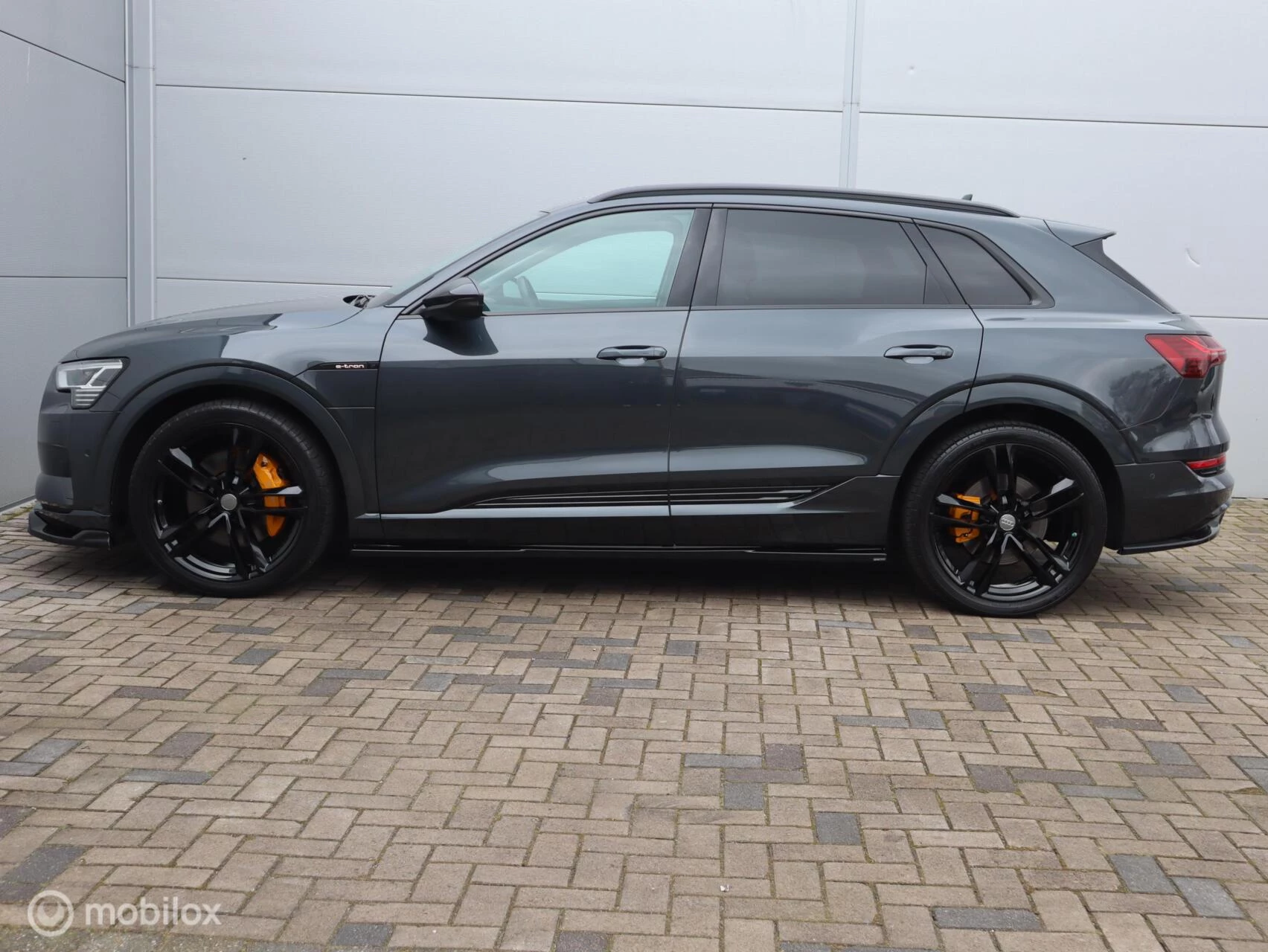 Hoofdafbeelding Audi e-tron