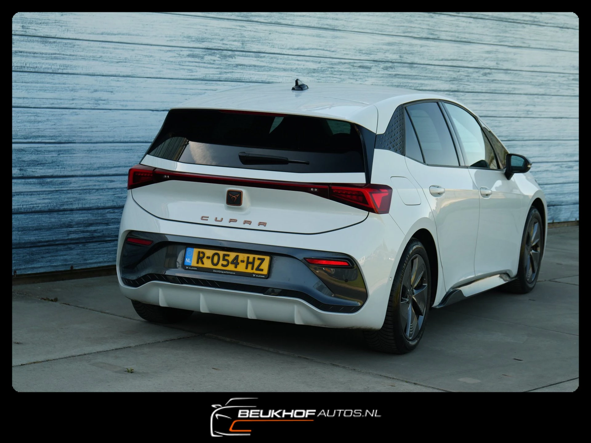 Hoofdafbeelding CUPRA Born