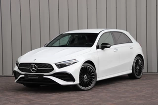 Hoofdafbeelding Mercedes-Benz A-Klasse Mercedes-Benz A-Klasse 250 e AMG Aut8 | 218PK | Sfeerverlichting | Keyles-go | Stuurwielverwarming | Multi-beam | Stoelverw. | 2023.