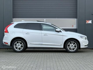 Volvo XC60 2.0 D4 FWD Summum Geartronic-8 -Panoramadak -Keyless -Trekhaak -DriverAlert -Adap Cruise -Sensus Nav -Stoel/bank verwarming -Zeer compleet -Dealer Onderhouden