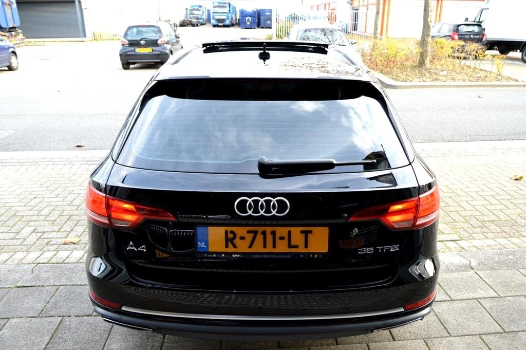 Hoofdafbeelding Audi A4