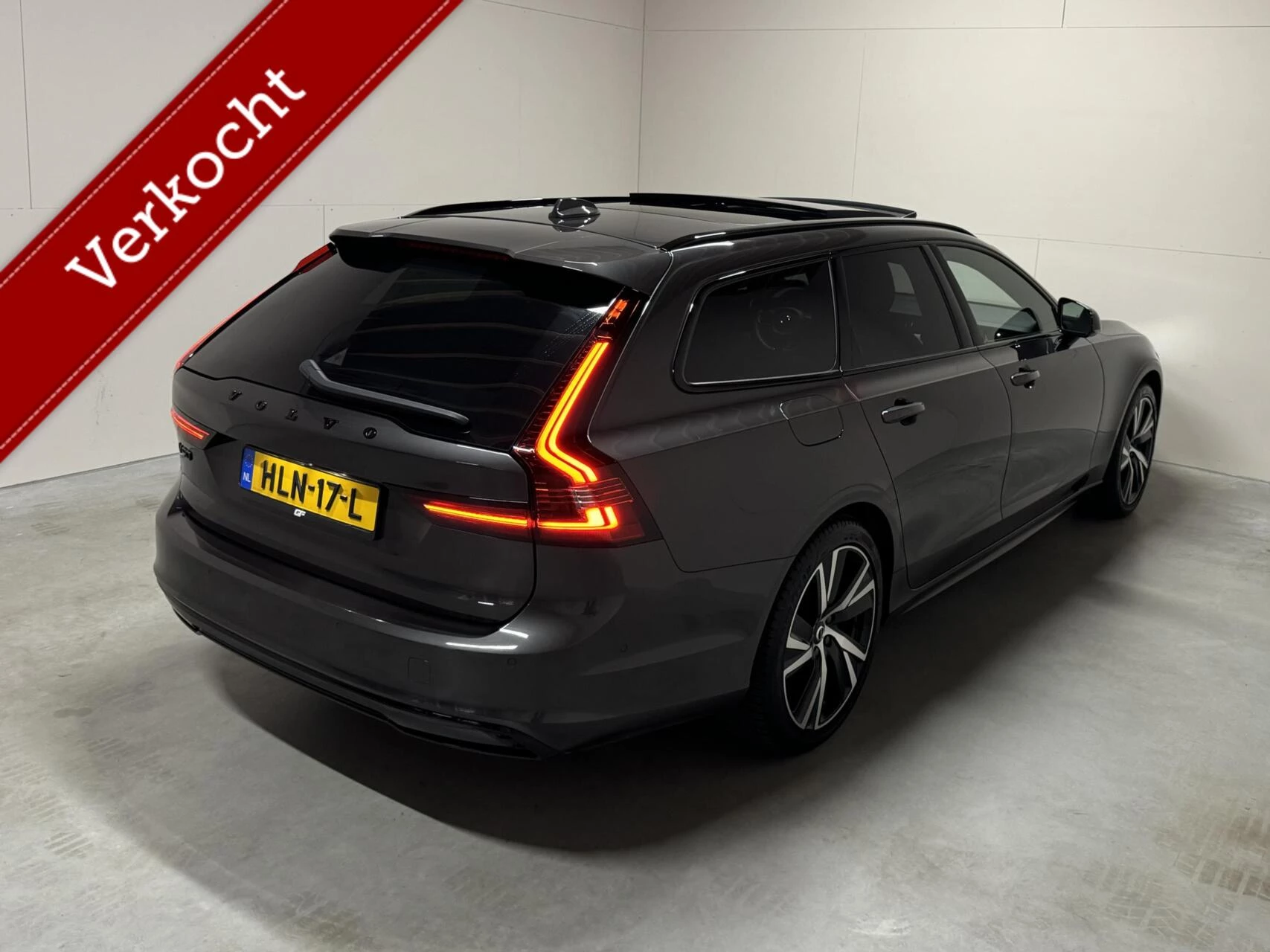 Hoofdafbeelding Volvo V90