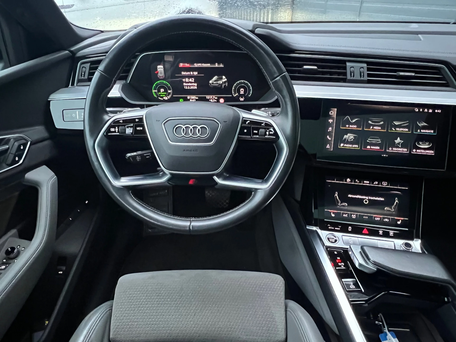 Hoofdafbeelding Audi e-tron