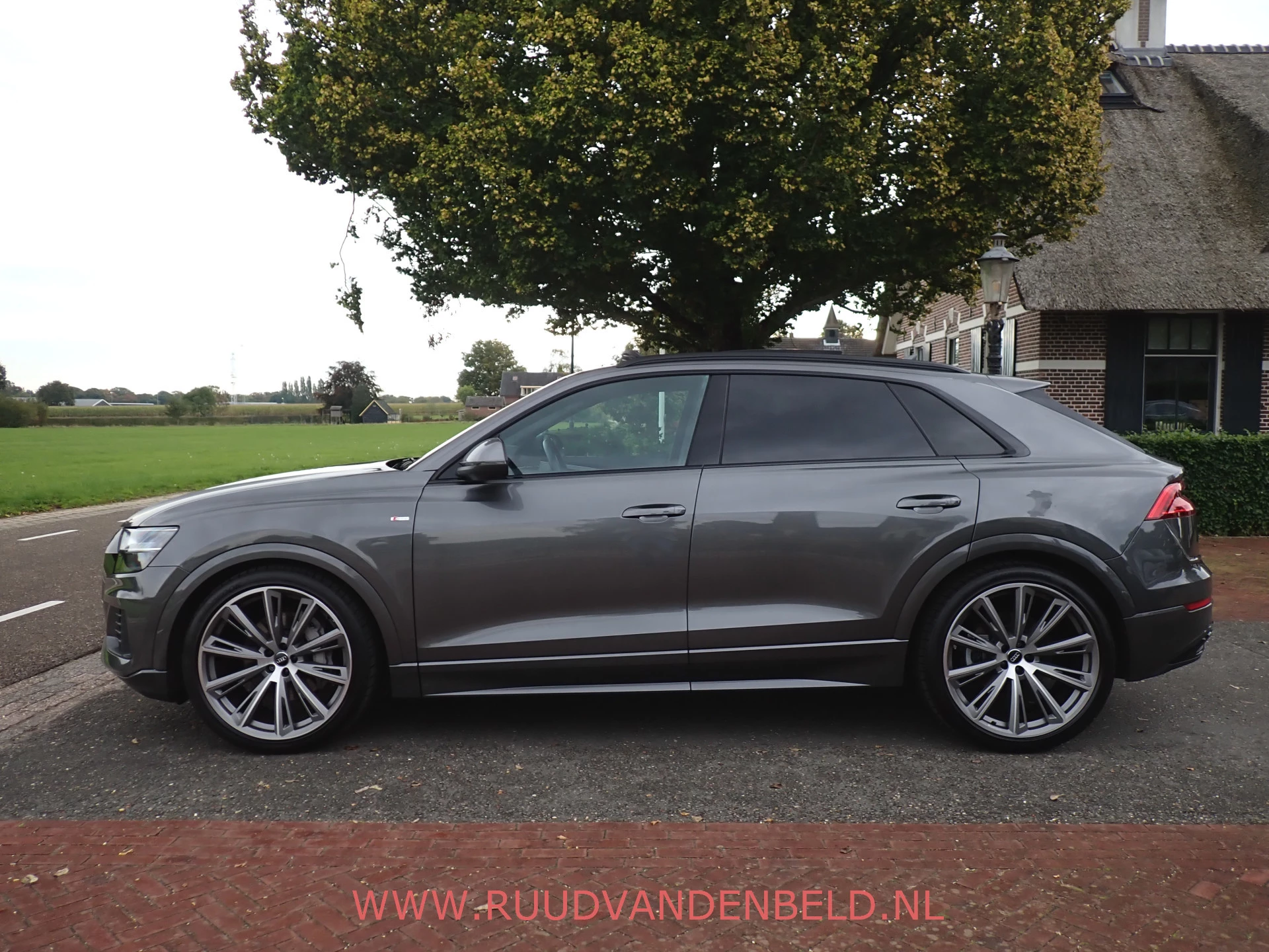Hoofdafbeelding Audi Q8