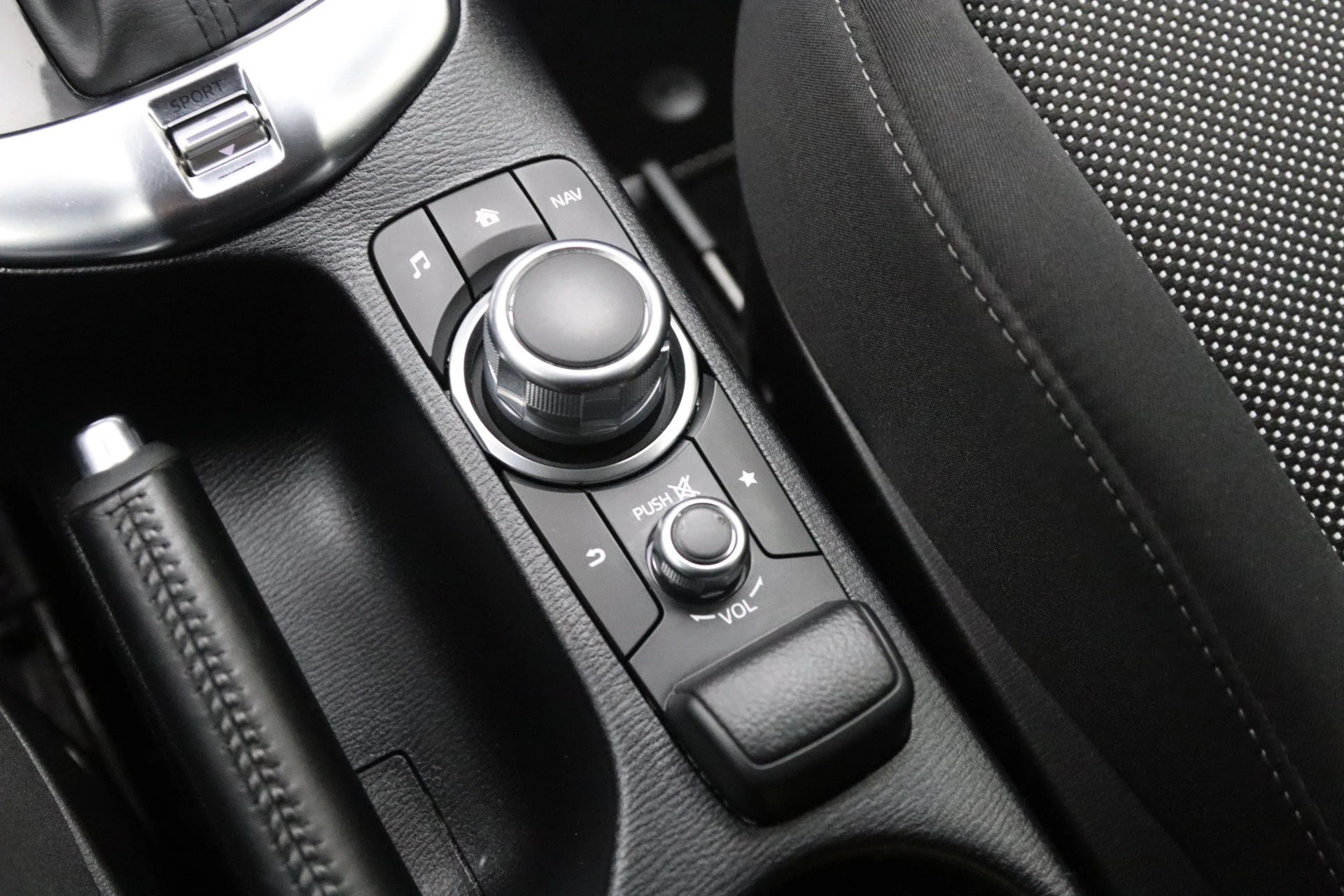 Hoofdafbeelding Mazda 2