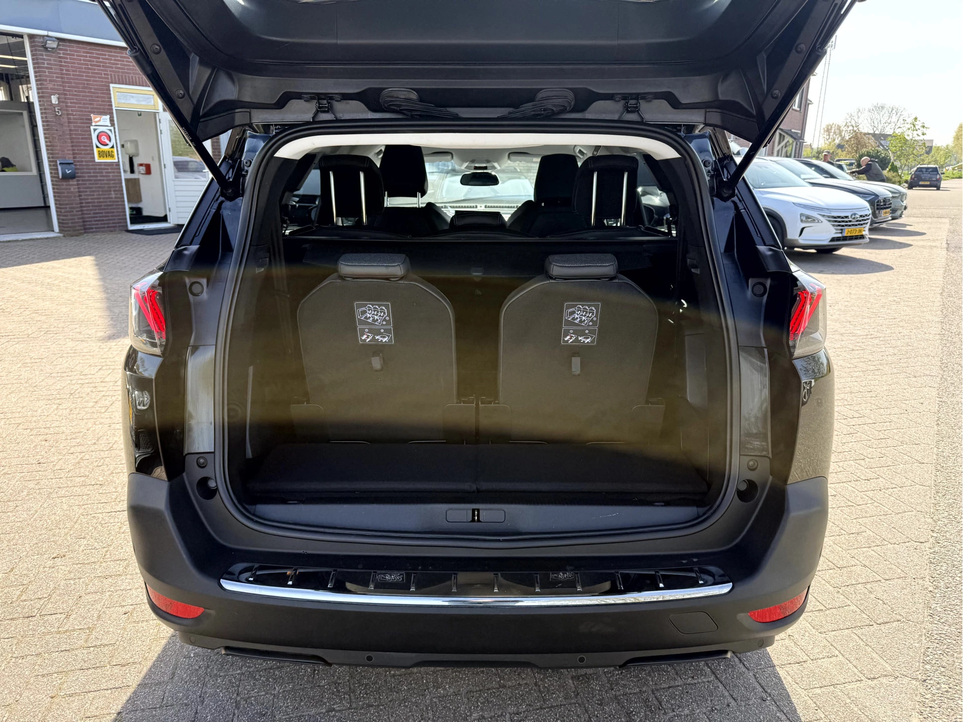 Hoofdafbeelding Peugeot 5008