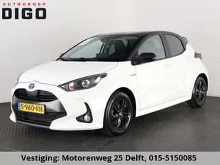 Toyota Yaris 1.5 HYBRIDE BI-TONE SPORTS GARANTIE 6-2031 . ADAPTIEVE CRUISE CONTROL . DEALER ONDERHOUDEN . ACHTERUITRIJ CAMERA .