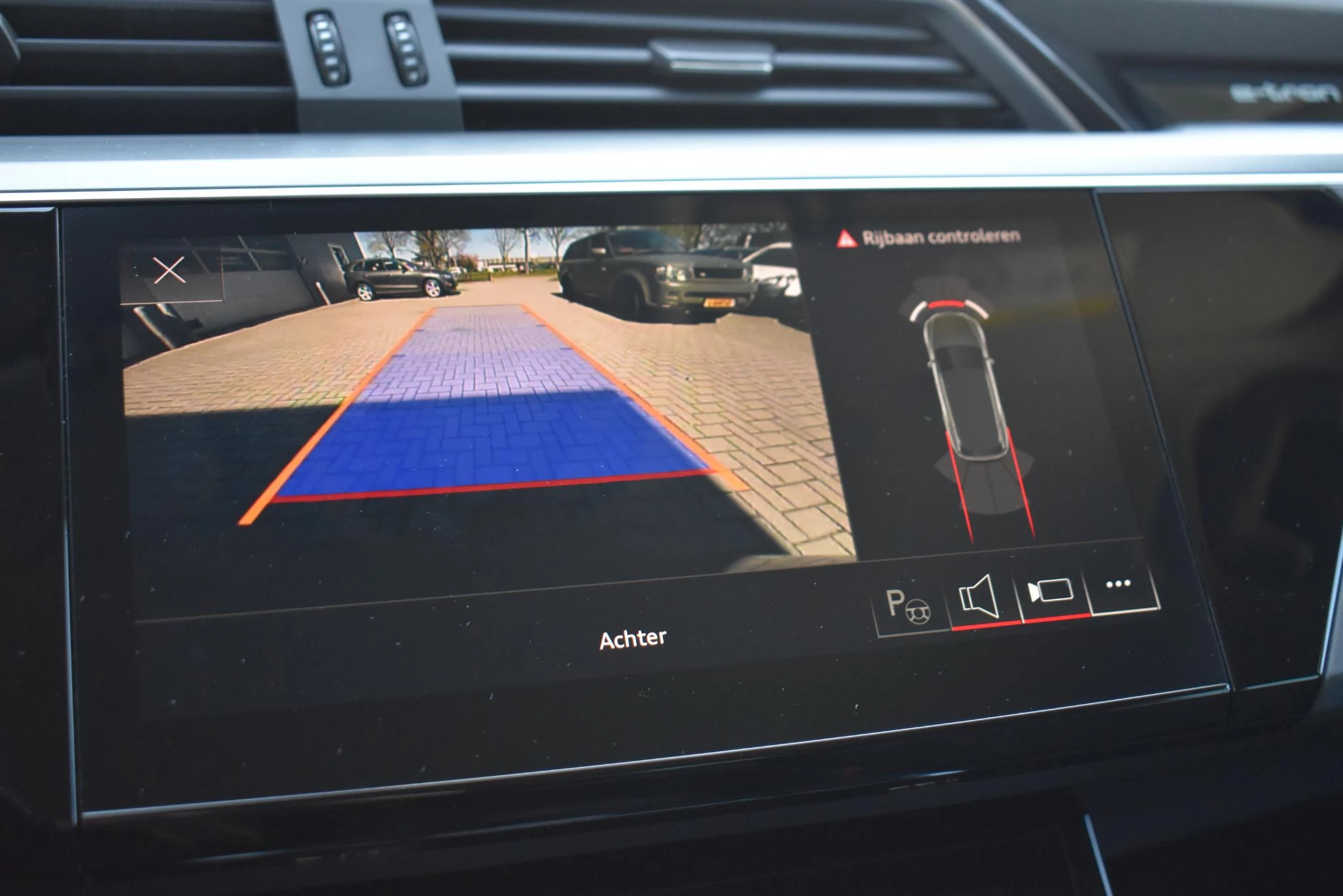Hoofdafbeelding Audi Q8 e-tron