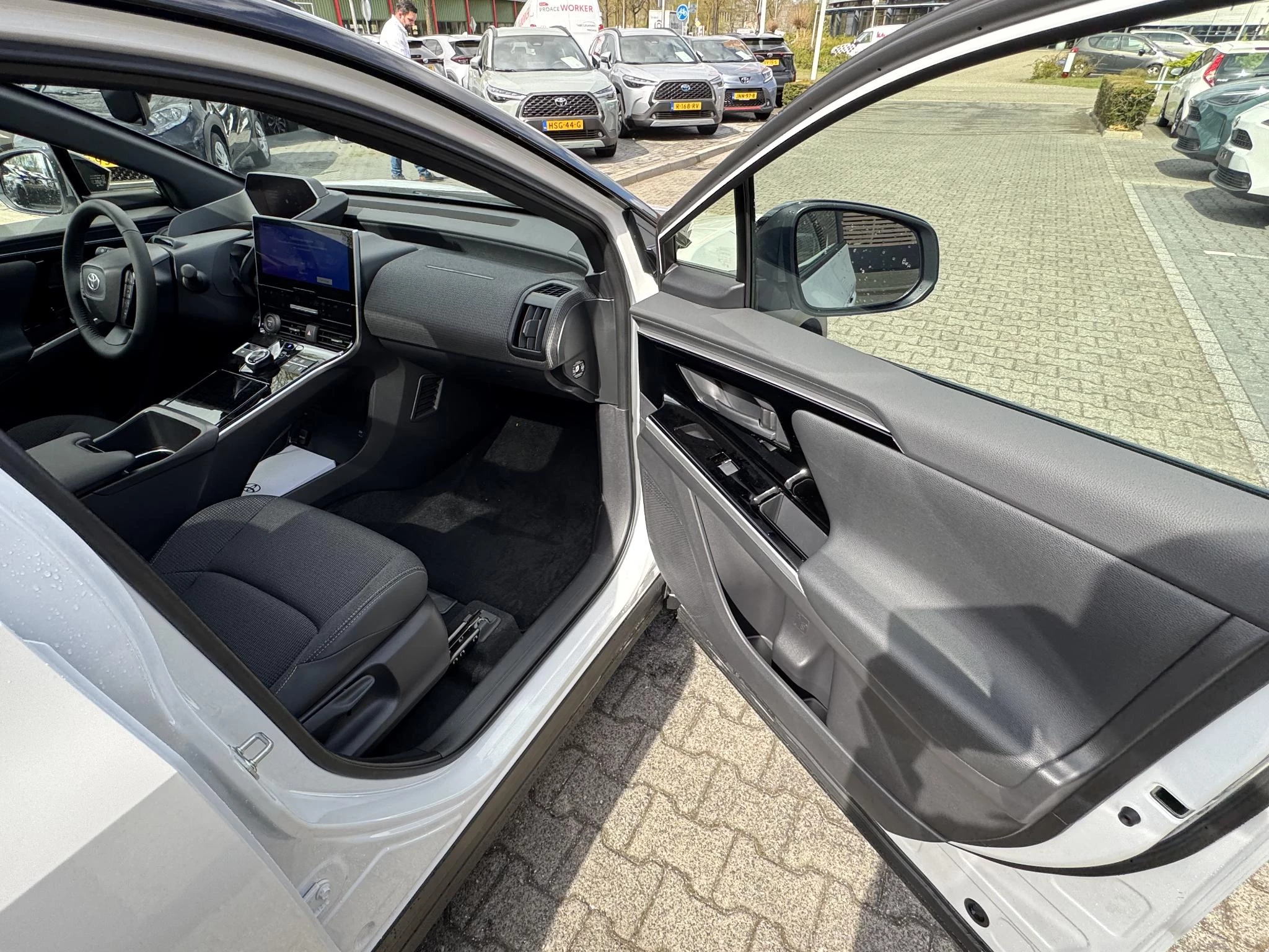 Hoofdafbeelding Toyota bZ4X