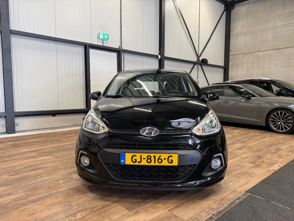 Hoofdafbeelding Hyundai i10