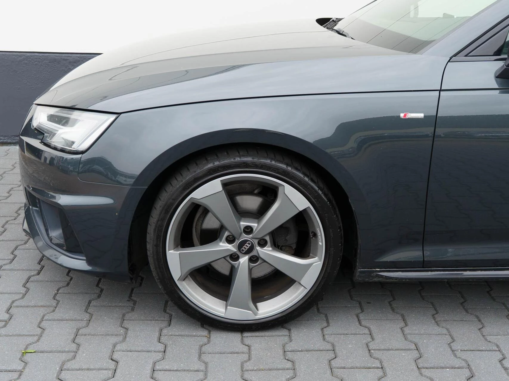 Hoofdafbeelding Audi A4