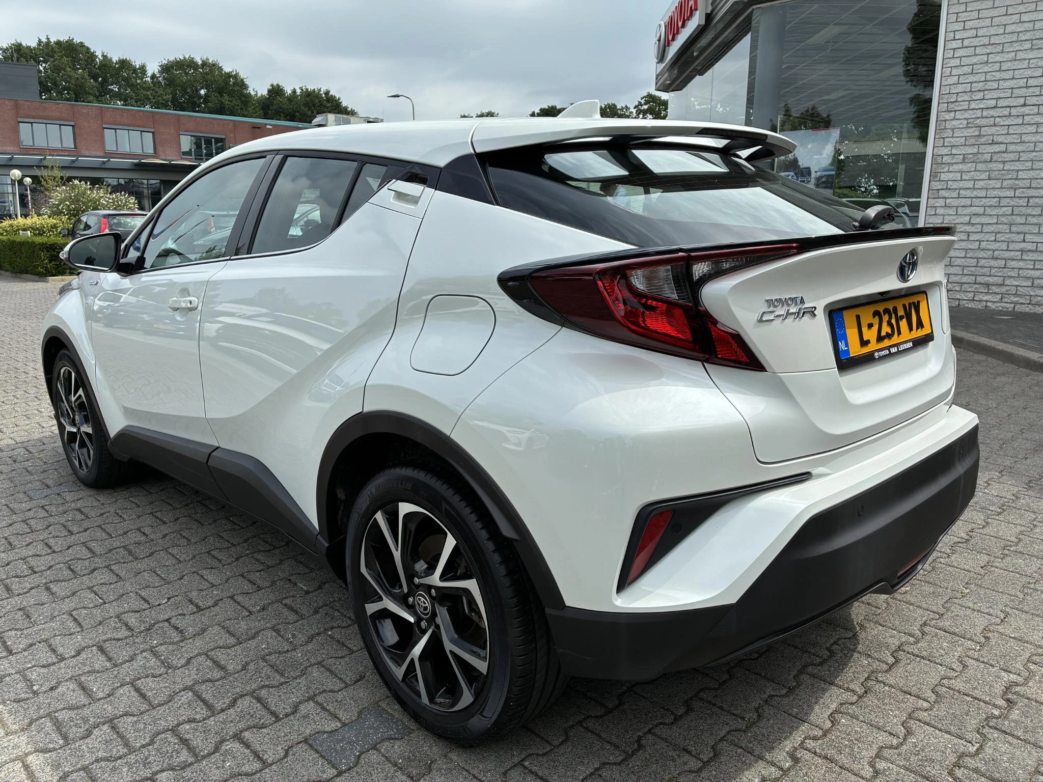 Hoofdafbeelding Toyota C-HR