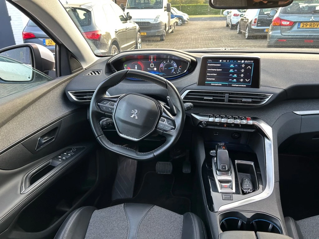 Hoofdafbeelding Peugeot 5008