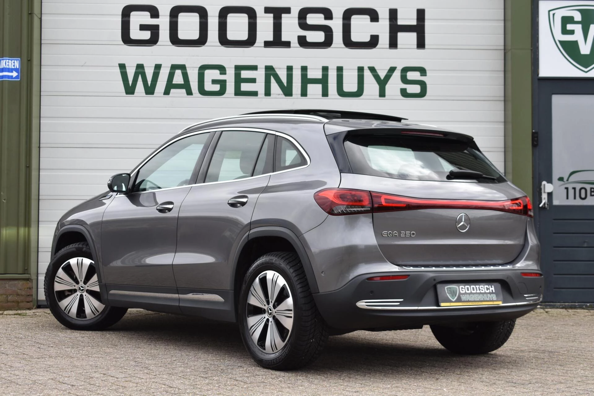 Hoofdafbeelding Mercedes-Benz EQA