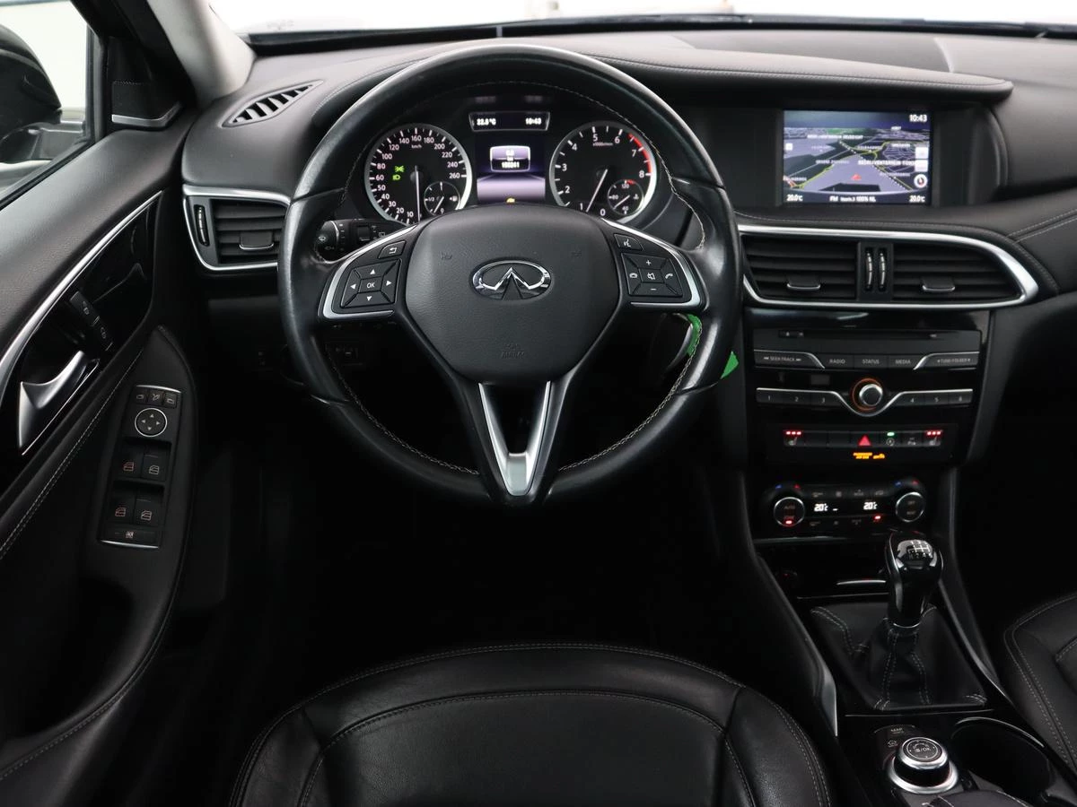 Hoofdafbeelding Infiniti Q