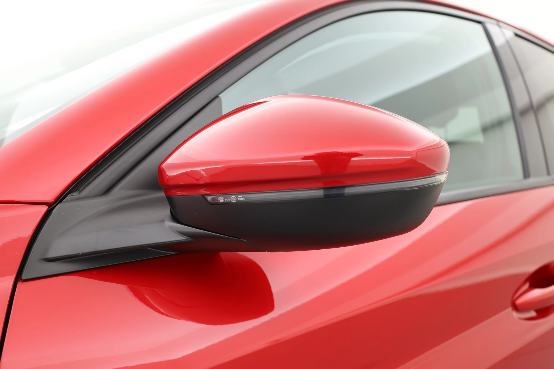 Hoofdafbeelding Peugeot e-208