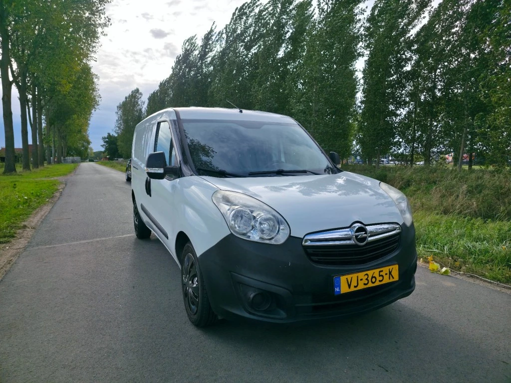 Hoofdafbeelding Opel Combo