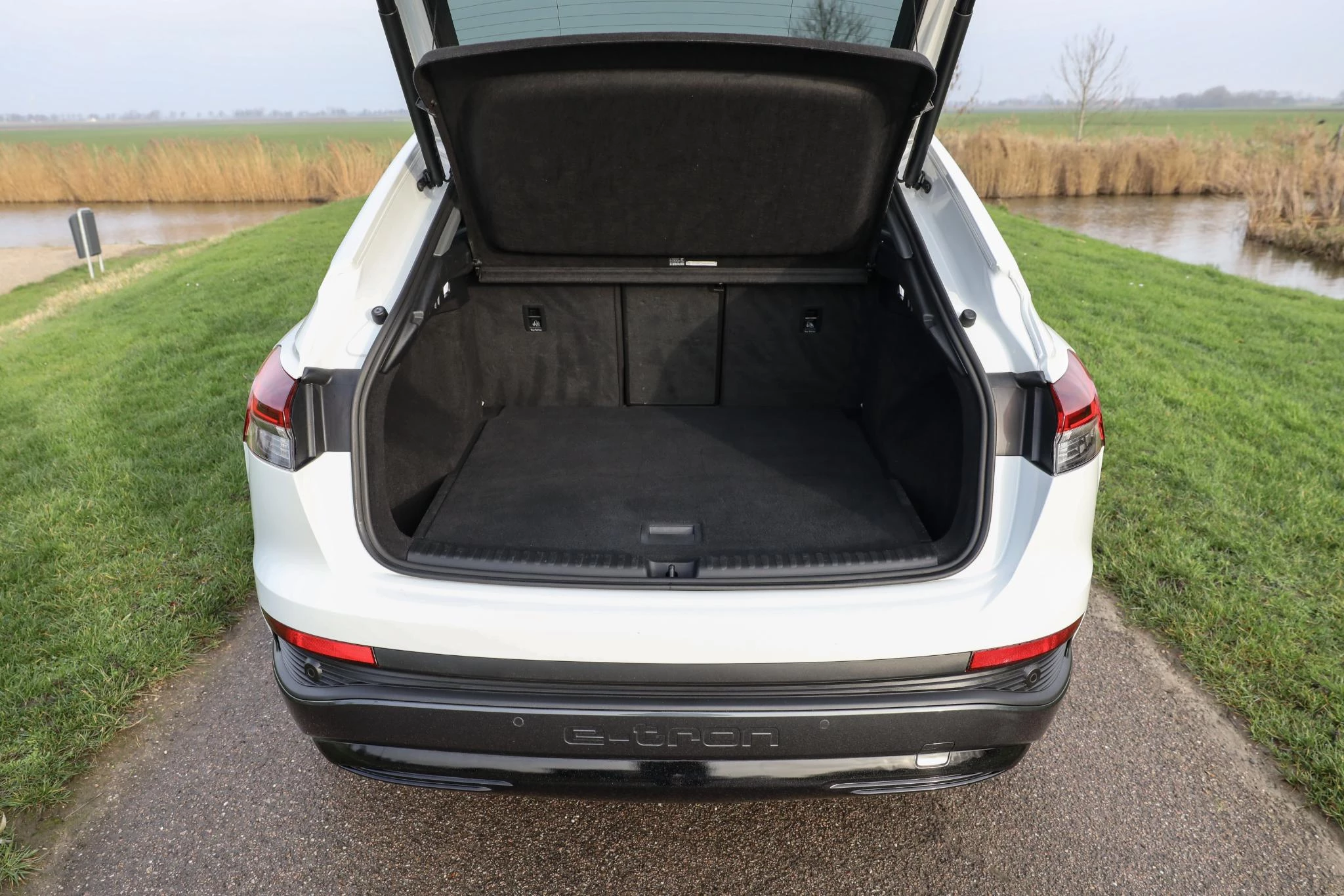 Hoofdafbeelding Audi Q4 e-tron