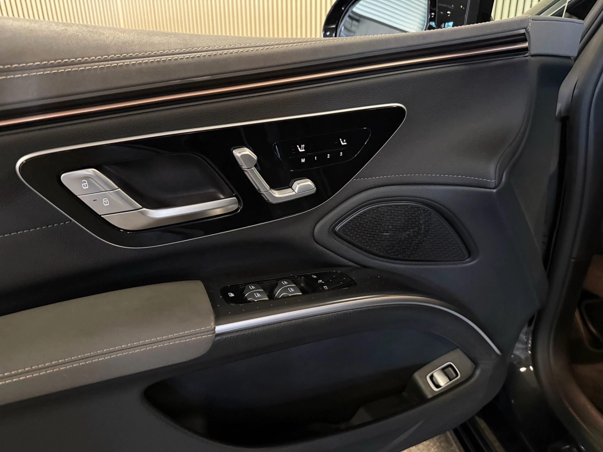 Hoofdafbeelding Mercedes-Benz EQS