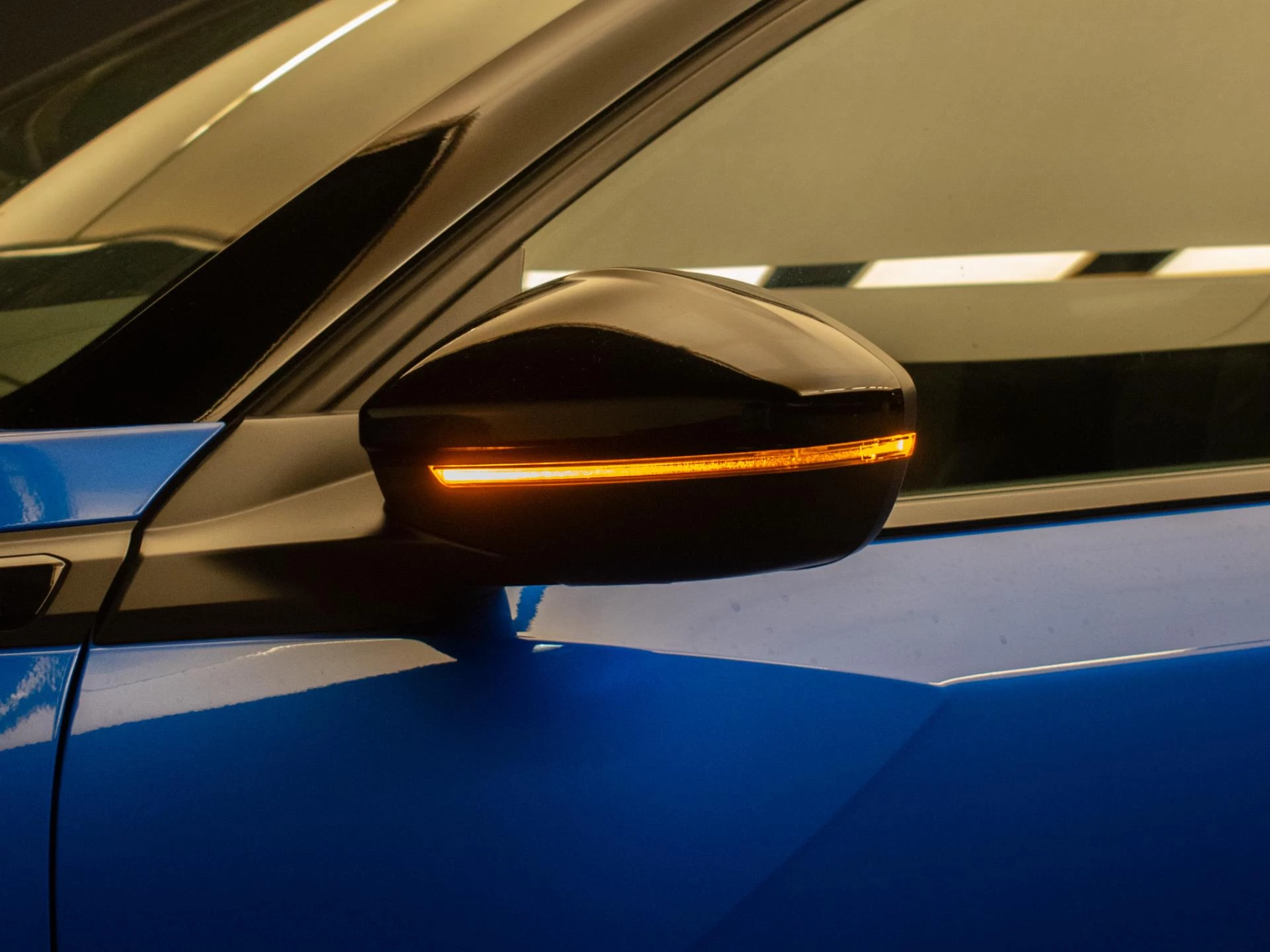 Hoofdafbeelding Peugeot e-2008
