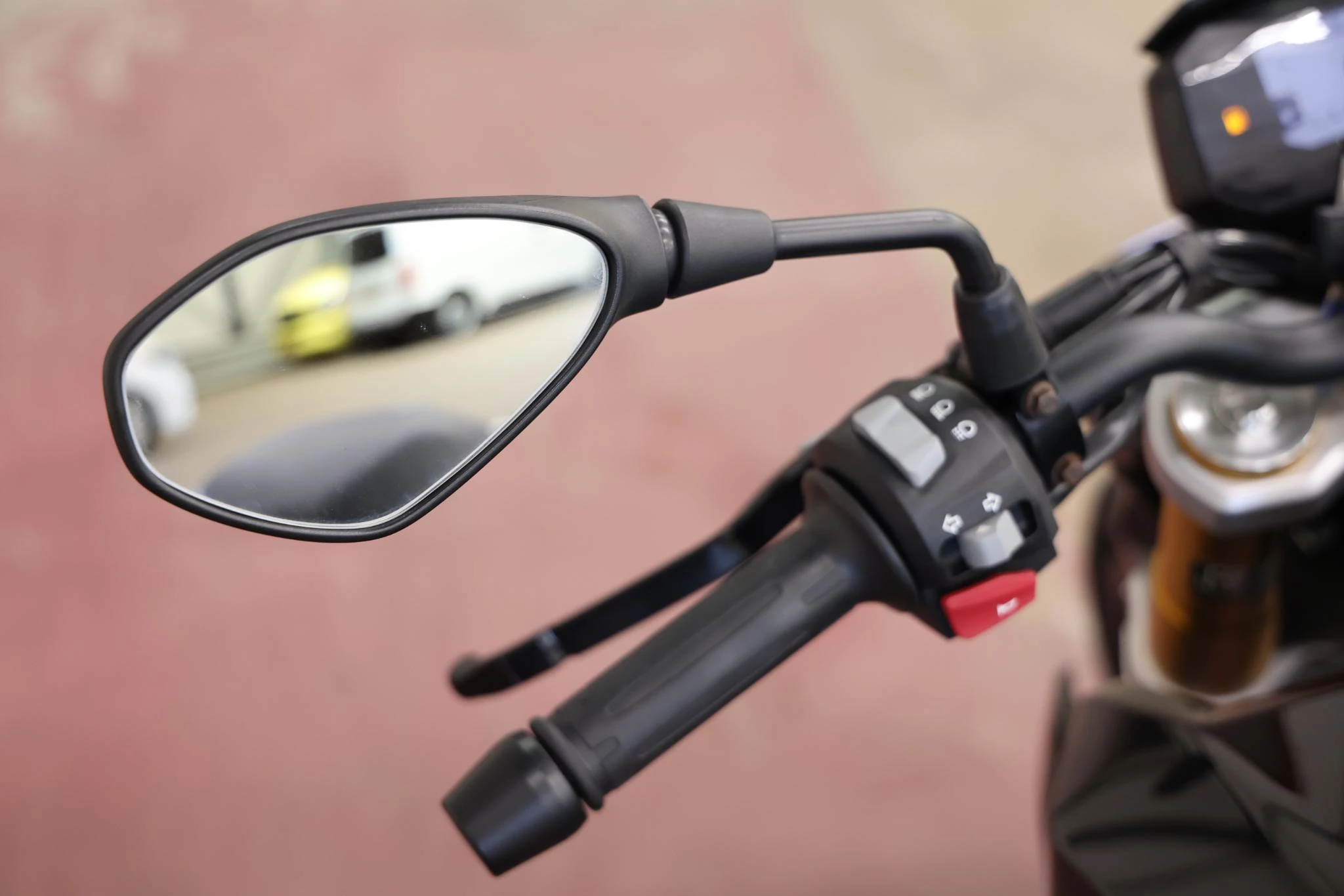 Hoofdafbeelding BMW G 310 R