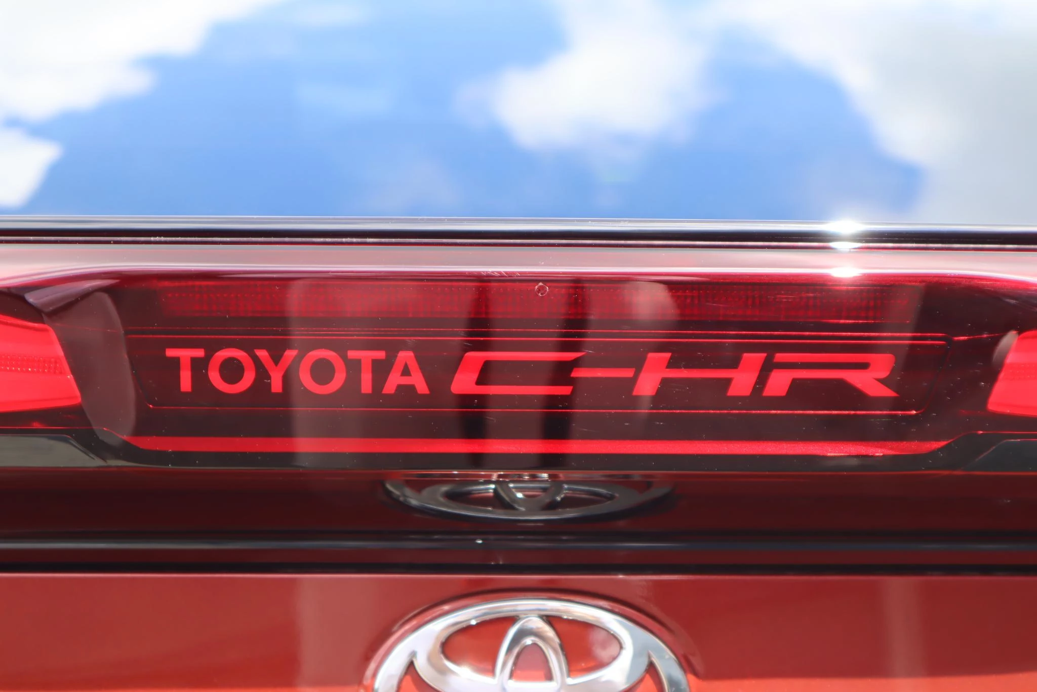 Hoofdafbeelding Toyota C-HR