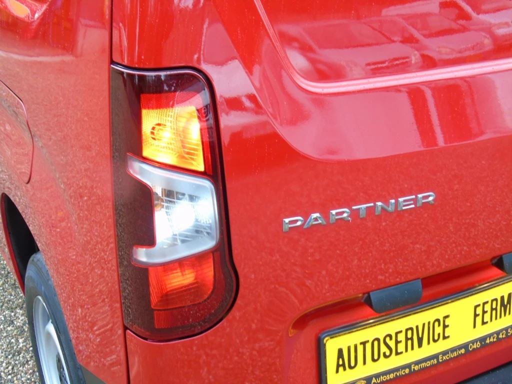 Hoofdafbeelding Peugeot Partner
