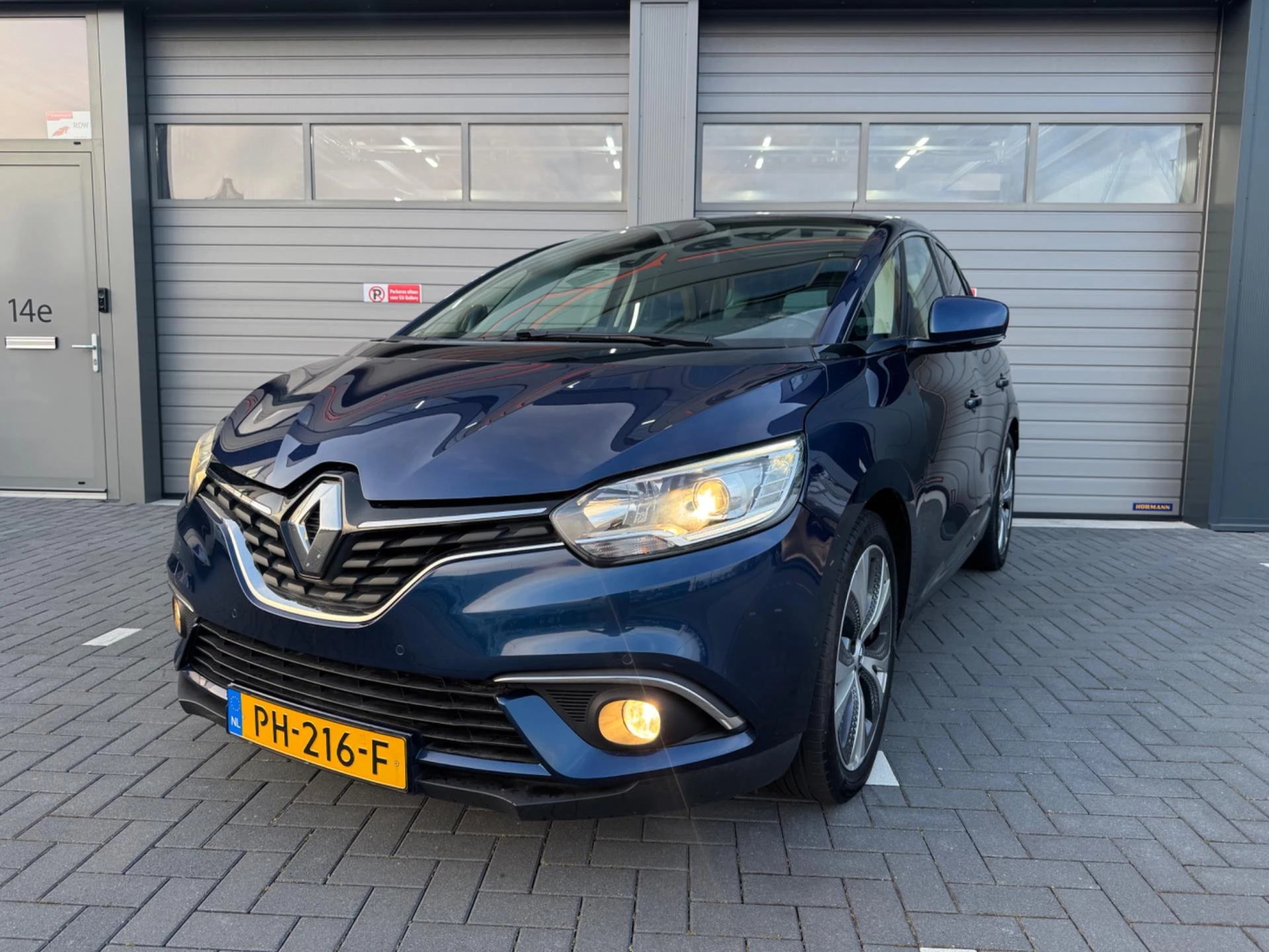 Hoofdafbeelding Renault Scénic