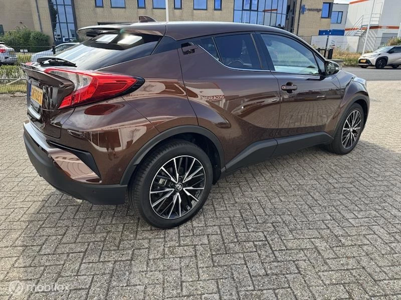 Hoofdafbeelding Toyota C-HR