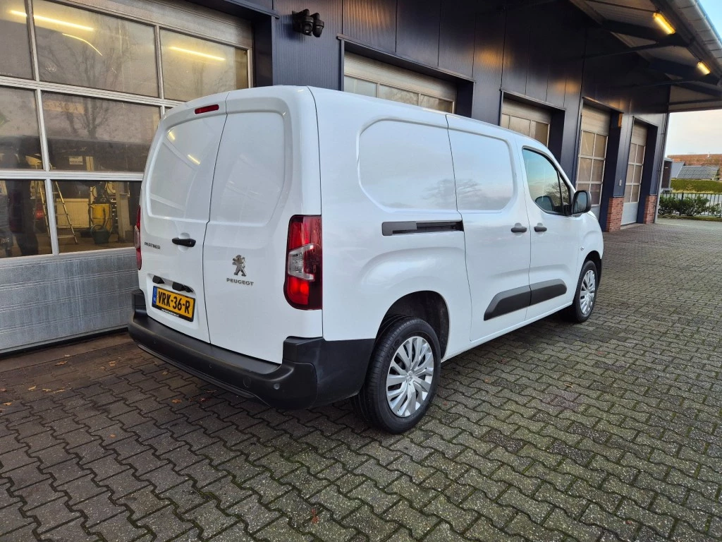 Hoofdafbeelding Peugeot Partner