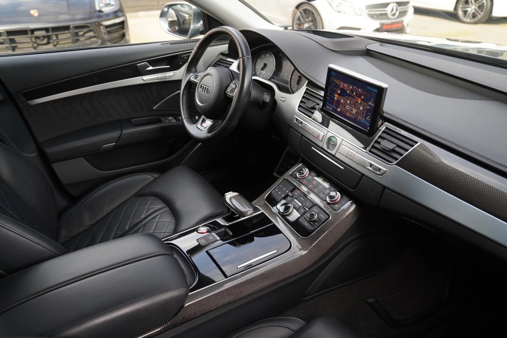 Hoofdafbeelding Audi S8