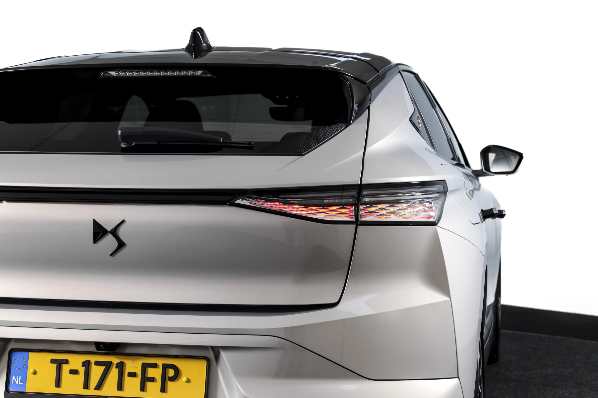 Hoofdafbeelding DS DS 4