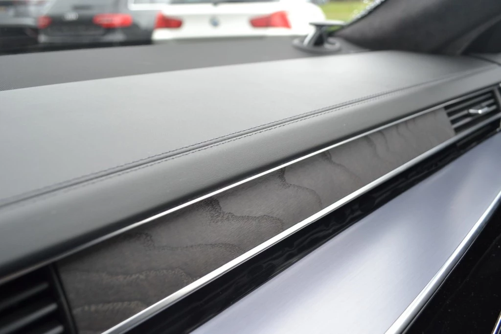 Hoofdafbeelding Audi A8