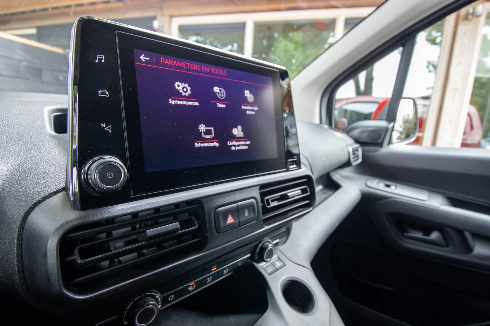 Hoofdafbeelding Peugeot Partner