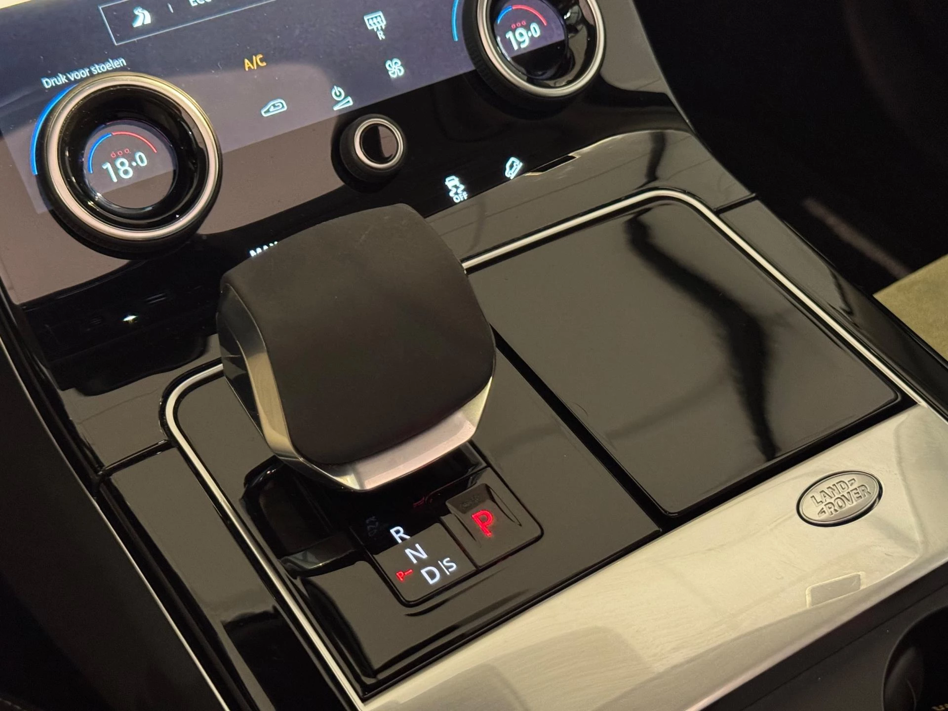 Hoofdafbeelding Land Rover Range Rover Velar