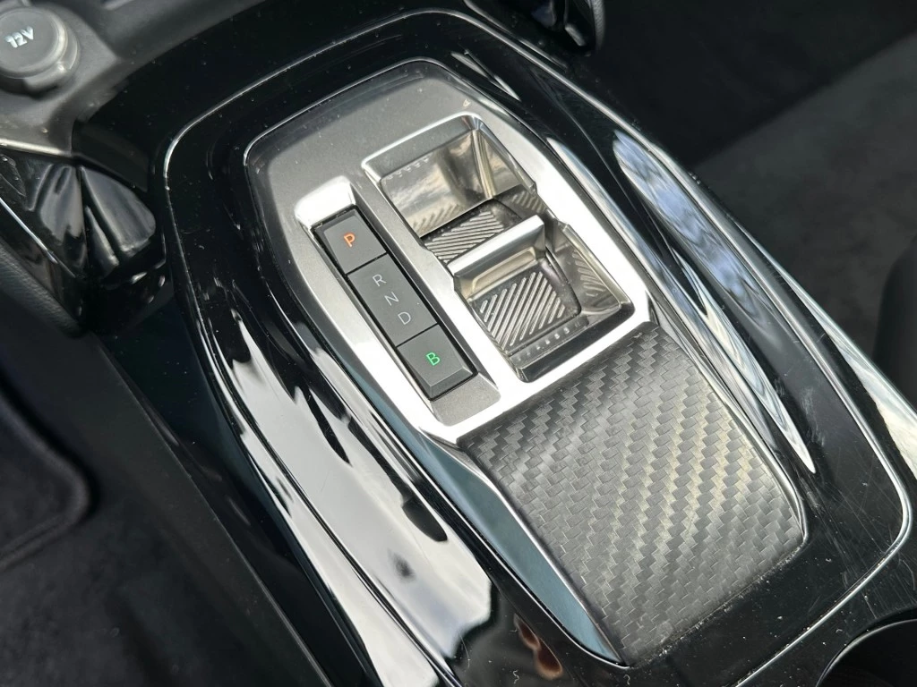 Hoofdafbeelding Peugeot e-2008