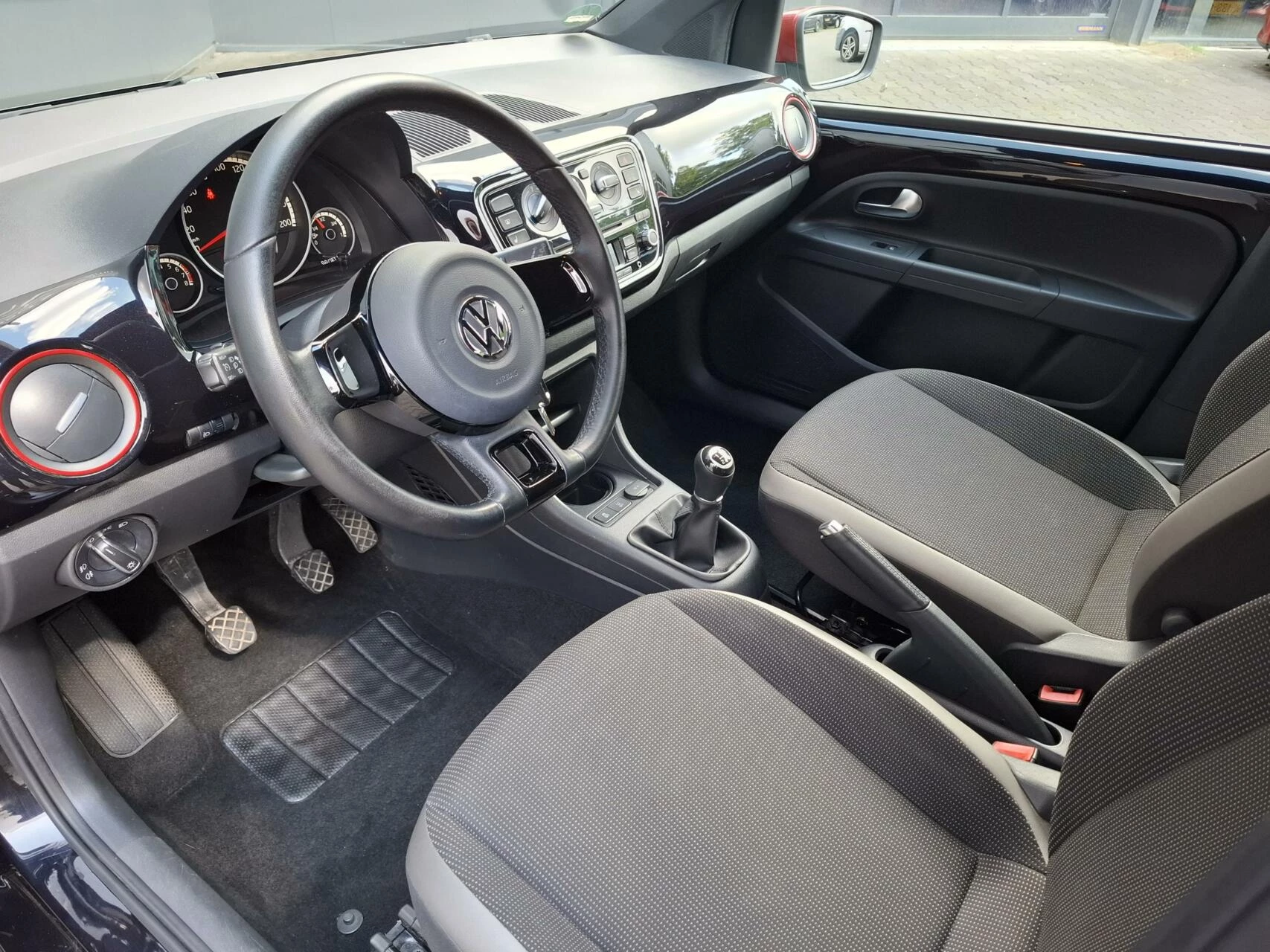 Hoofdafbeelding Volkswagen up!