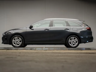 Kia Ceed Sportswagon 1.4 T-GDi DynamicLine Sport (APPLECARPLAY,NAVI,CAMERA,PDC,CLIMATE,CRUISE,LED,SPORTSTOELEN,LM VELGEN)