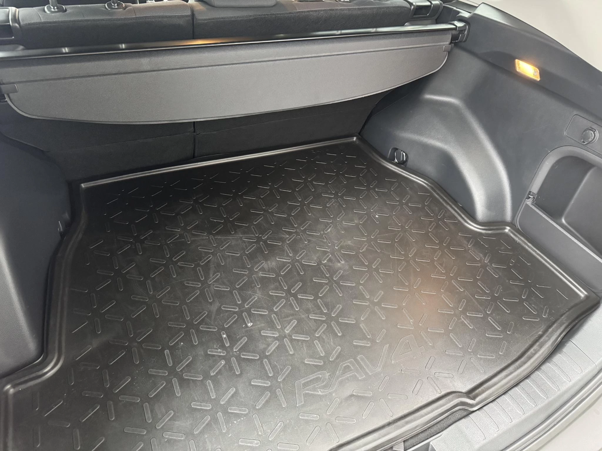 Hoofdafbeelding Toyota RAV4