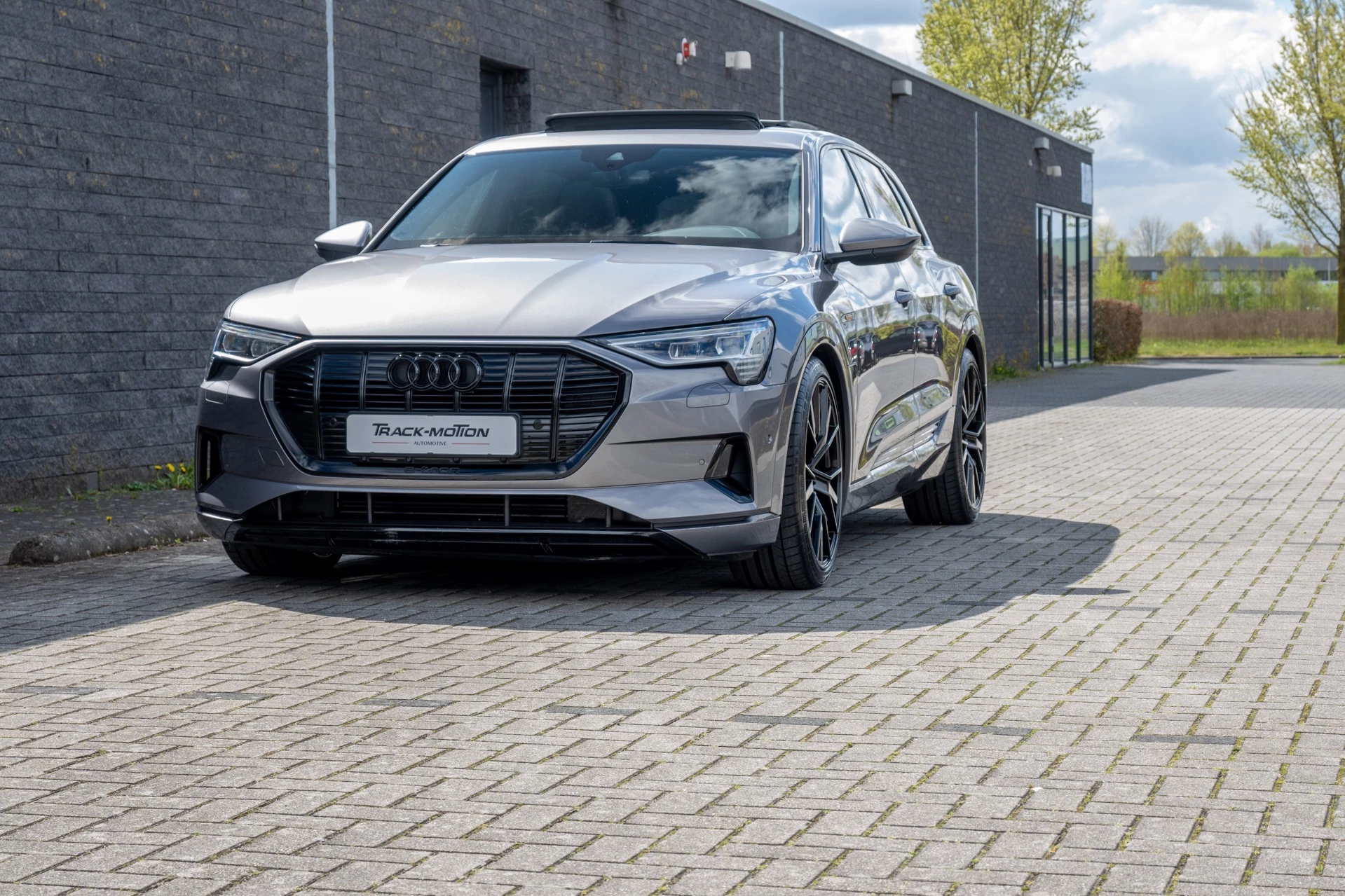 Hoofdafbeelding Audi e-tron