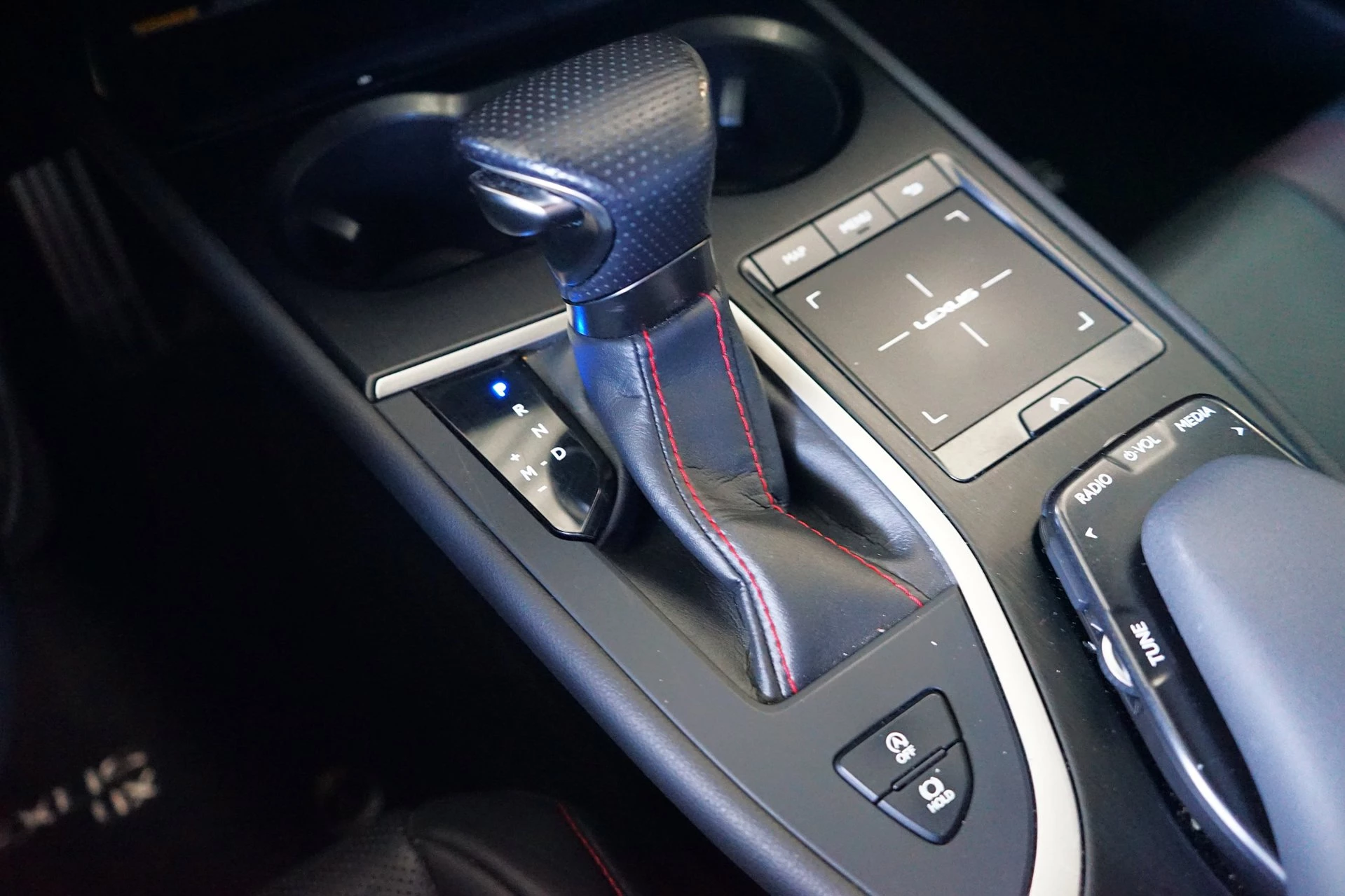 Hoofdafbeelding Lexus UX