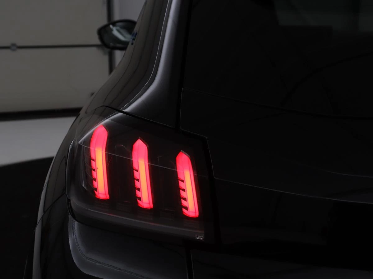 Hoofdafbeelding Peugeot e-208