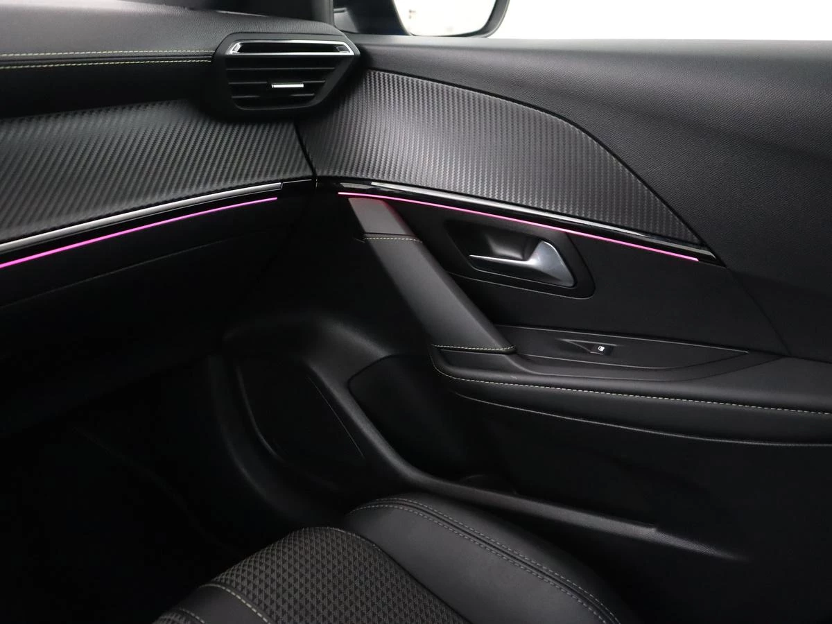 Hoofdafbeelding Peugeot e-208