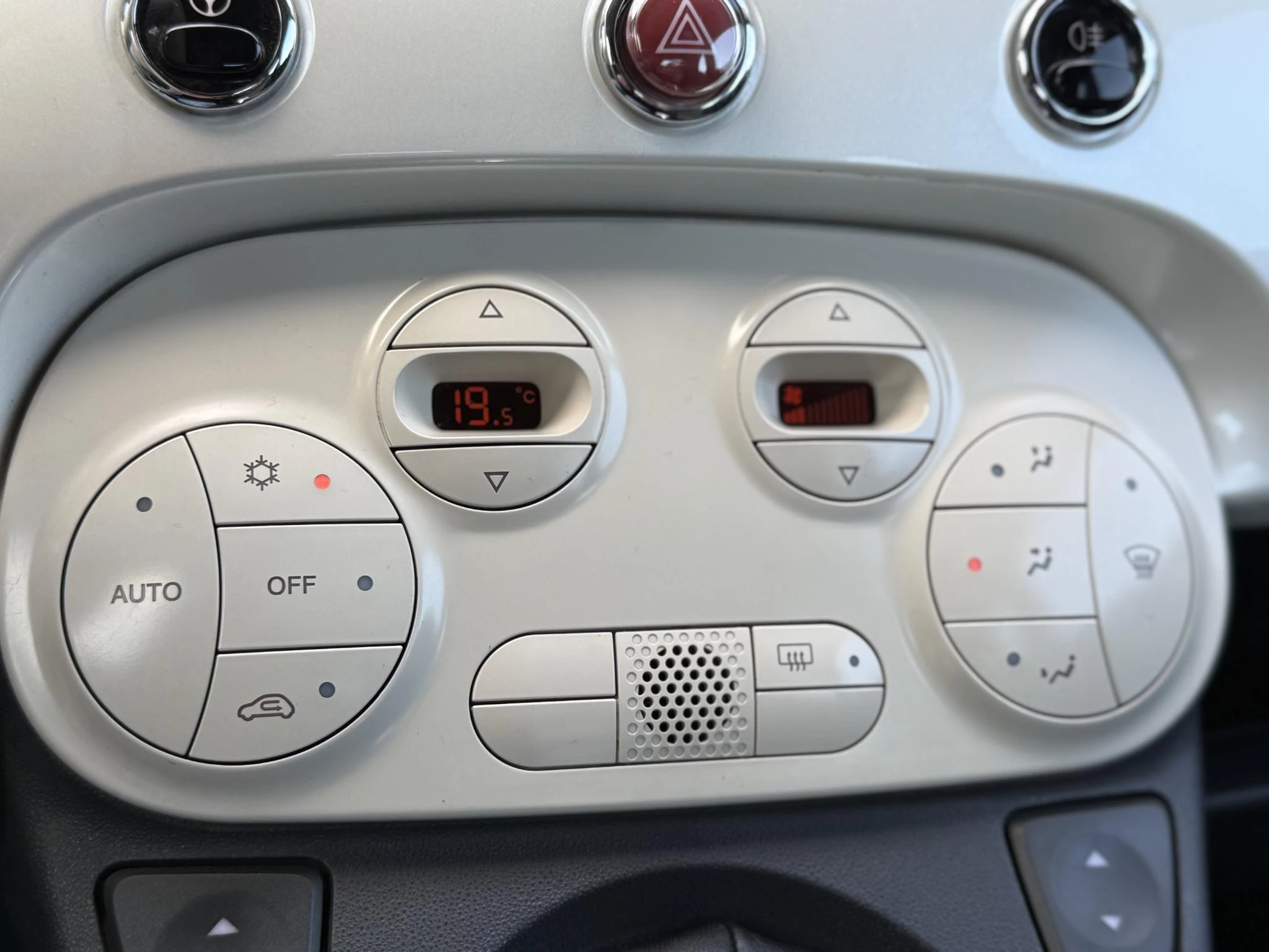 Hoofdafbeelding Fiat 500C