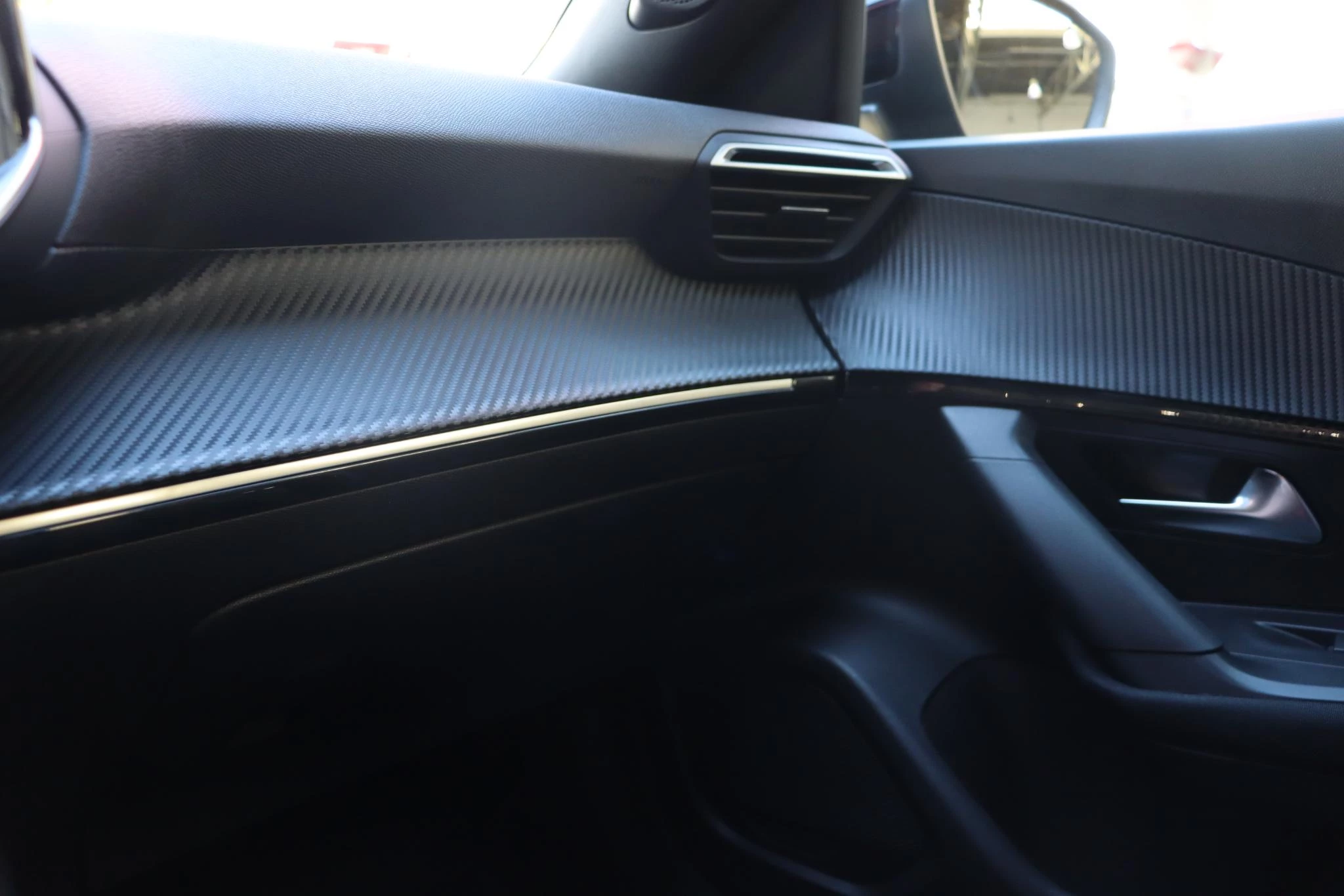 Hoofdafbeelding Peugeot e-2008