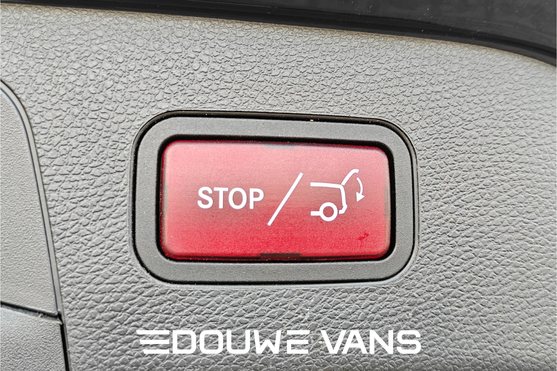 Hoofdafbeelding Mercedes-Benz EQC