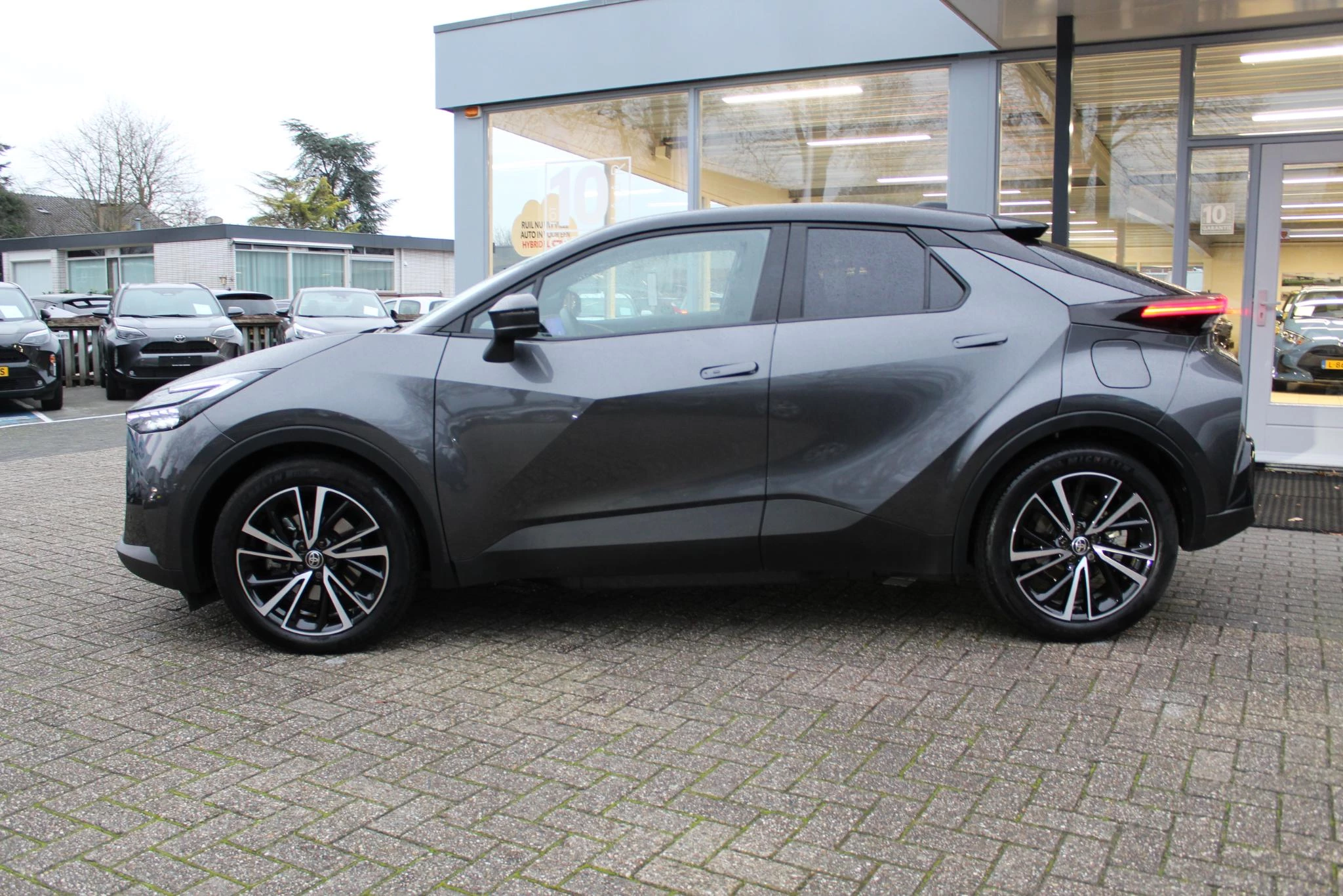 Hoofdafbeelding Toyota C-HR